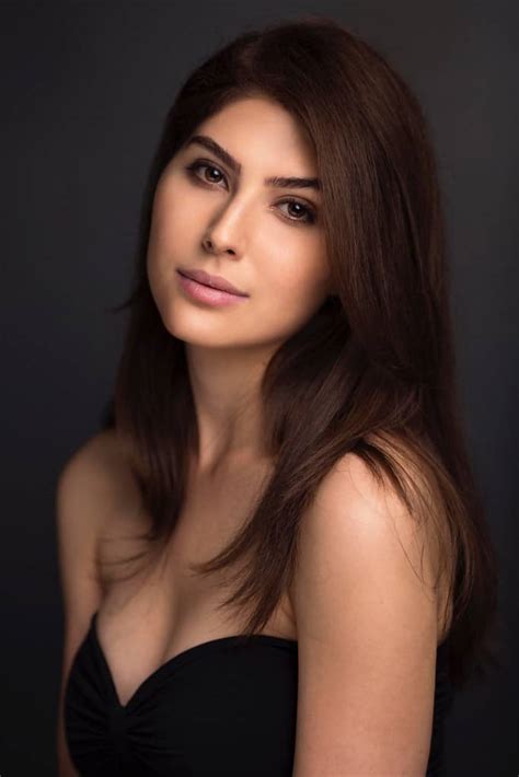 elnaaz norouzi hot|Gallery .